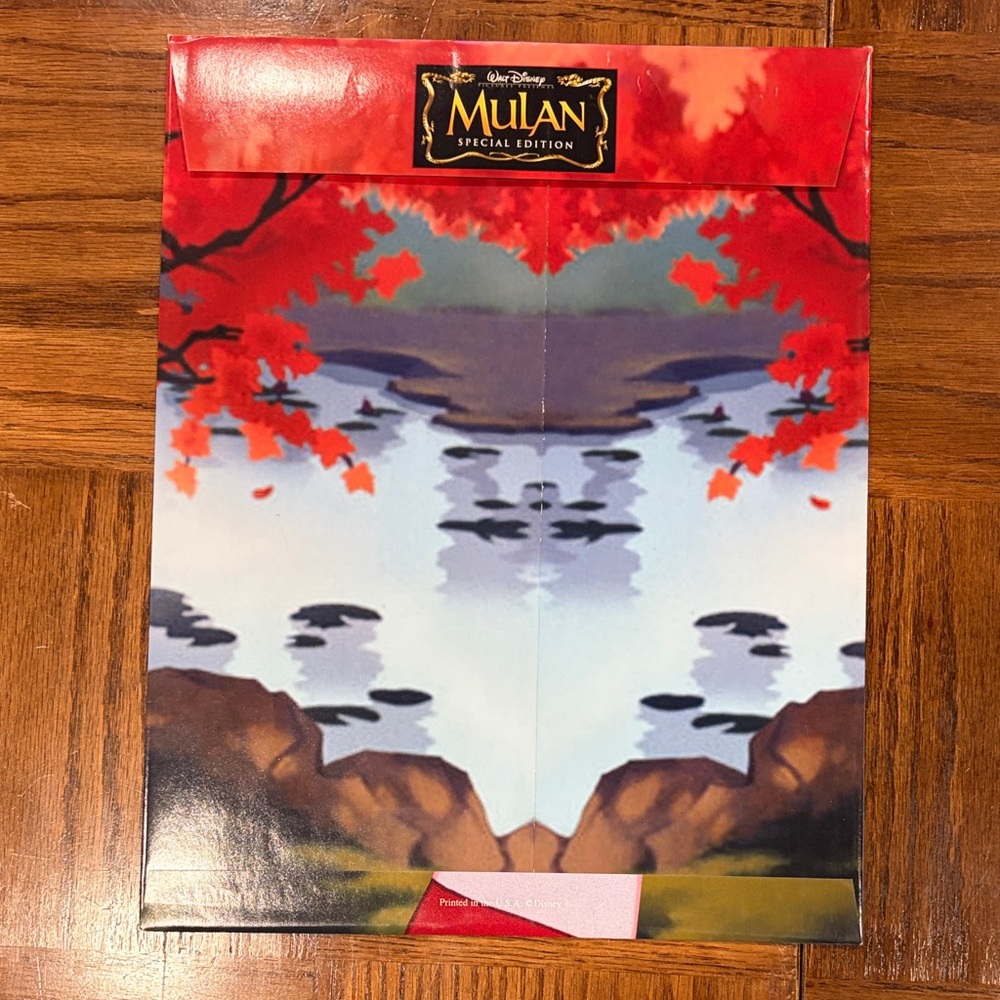 Disney Mulan Special Edition Lithograph with Red and Pink Cover - Picture 3 of 6